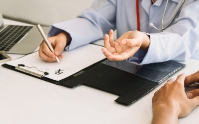 Les secrets des centenaires : vivent-ils vraiment plus longtemps grâce à leur alimentation mystique ?